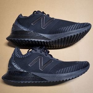 New Balance FuelCell Echo - Size 9.5 men's